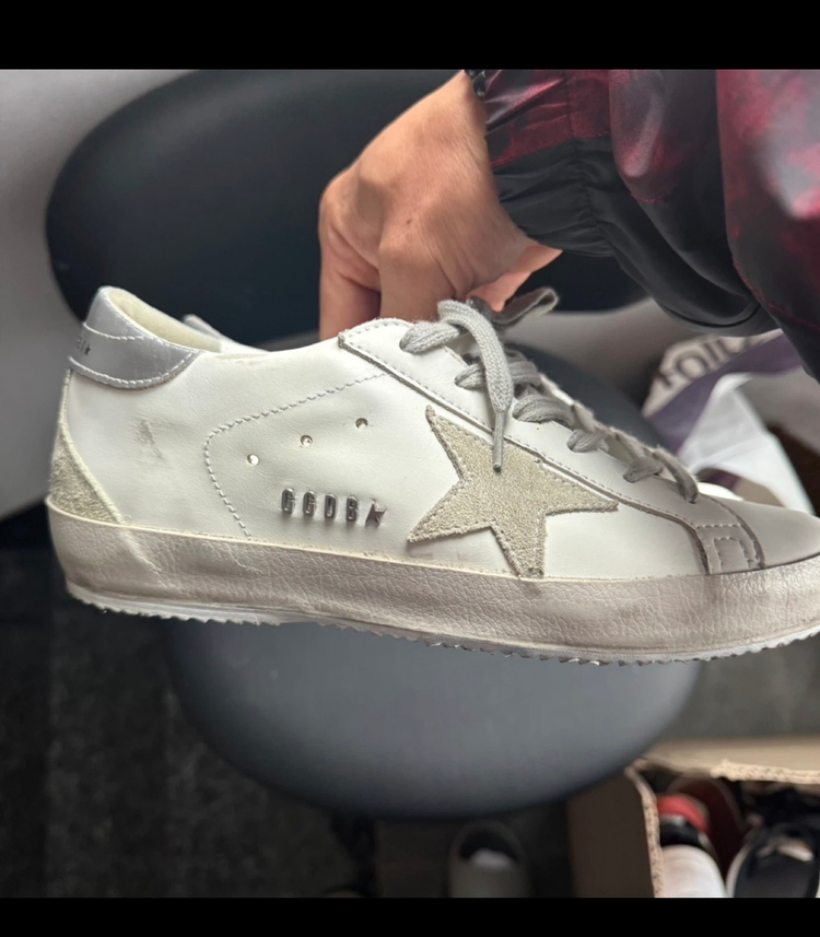 골든구스스니커즈 이미지