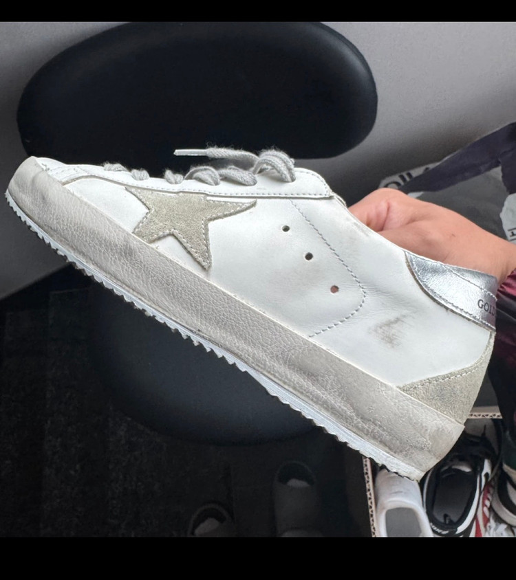 골든구스스니커즈 이미지