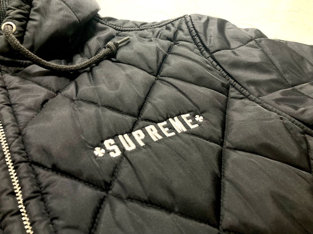 슈프림x인디펜던트 15FW 퀼팅 후드 집업 자켓 L, 100-105 이미지