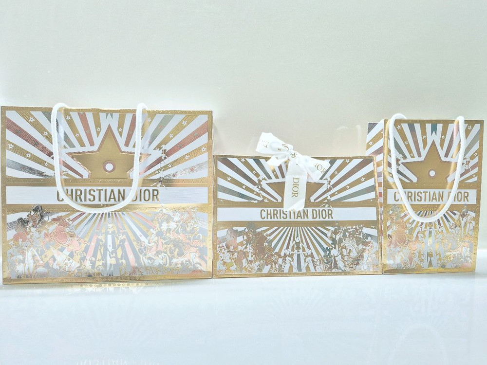 [한정판/2개 만원!] 디올 홀리데이 쇼핑백 이미지