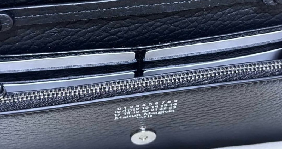 마르지엘라 WOC 블랙 체인 (정품) 이미지