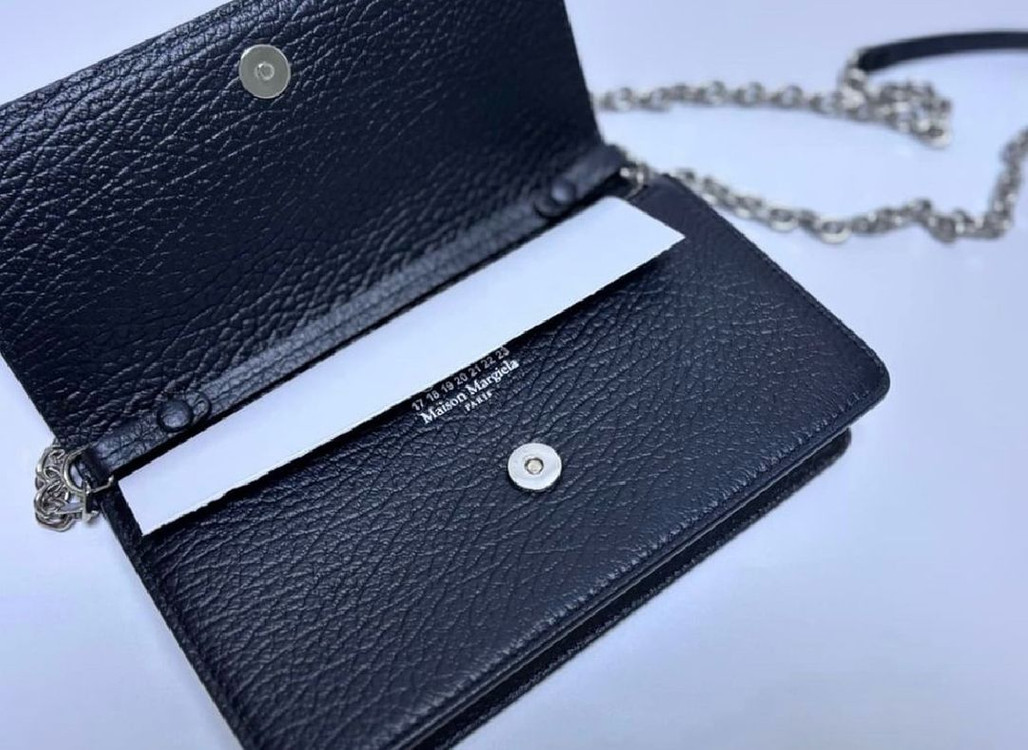 마르지엘라 WOC 블랙 체인 (정품) 이미지