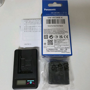 파나소닉 캠코더 vx1 vx3 대용량 베터리 vbt380 및 충전기 일괄 판매합니다 이미지