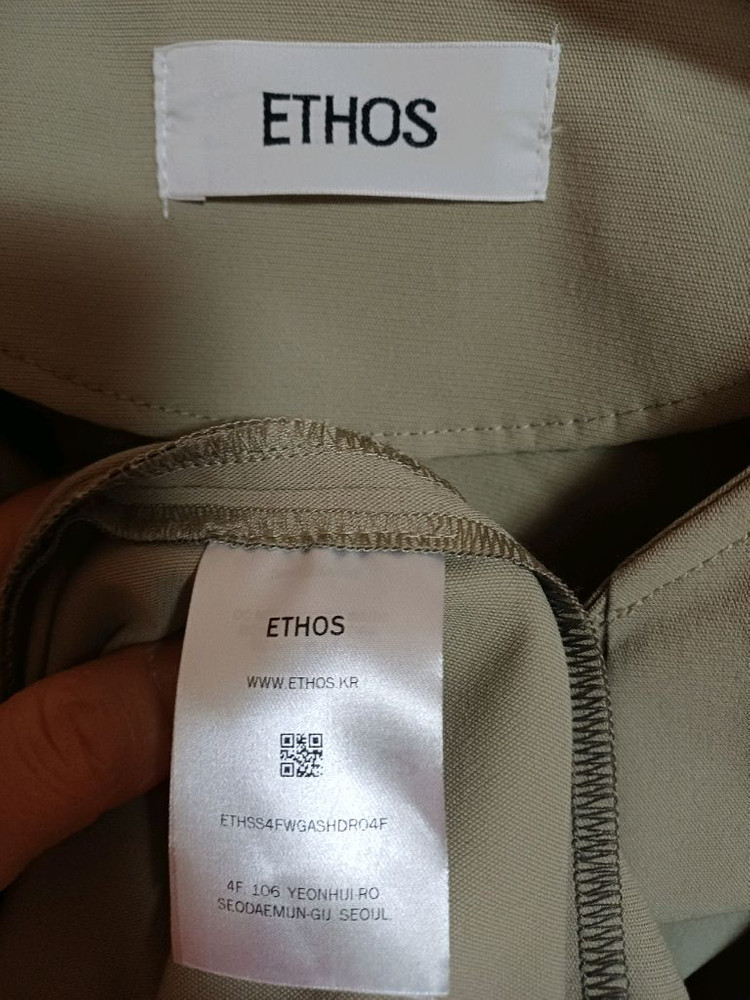 미착용 에토스 원피스형 코트 11만원에 판매합니다. 이미지