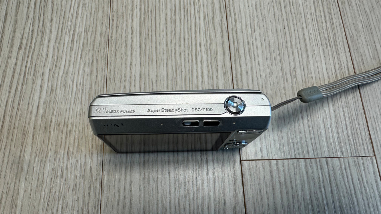 소니 DSC-T100 실버 디지털 카메라 판매합니다 이미지