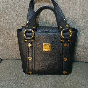 정품 mcm레더 핸드백 이미지