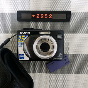 소니 사이버샷 DSC-W 12 실버 디지털카메라 파우치포함 이미지