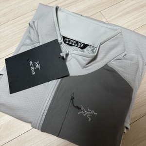 아크테릭스 델타자켓 미사용품 이미지