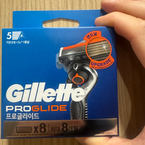 질레트 프로글라이드 면도날 8개입 이미지
