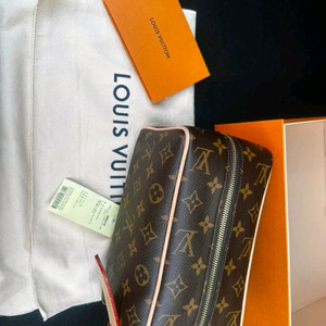 루이비통 돕키트 이미지