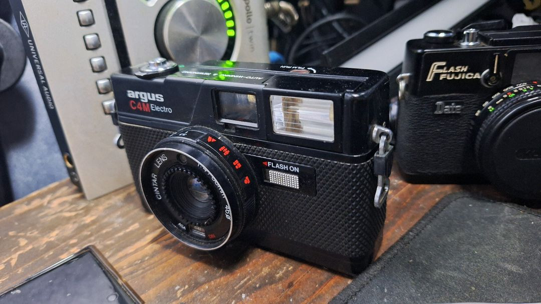 Argus C4M electro 로모 필름카메라 풀오토 필카 감성 빈티지 레트로 로모 앤틱 클래식 y2k 사진 촬영 이미지