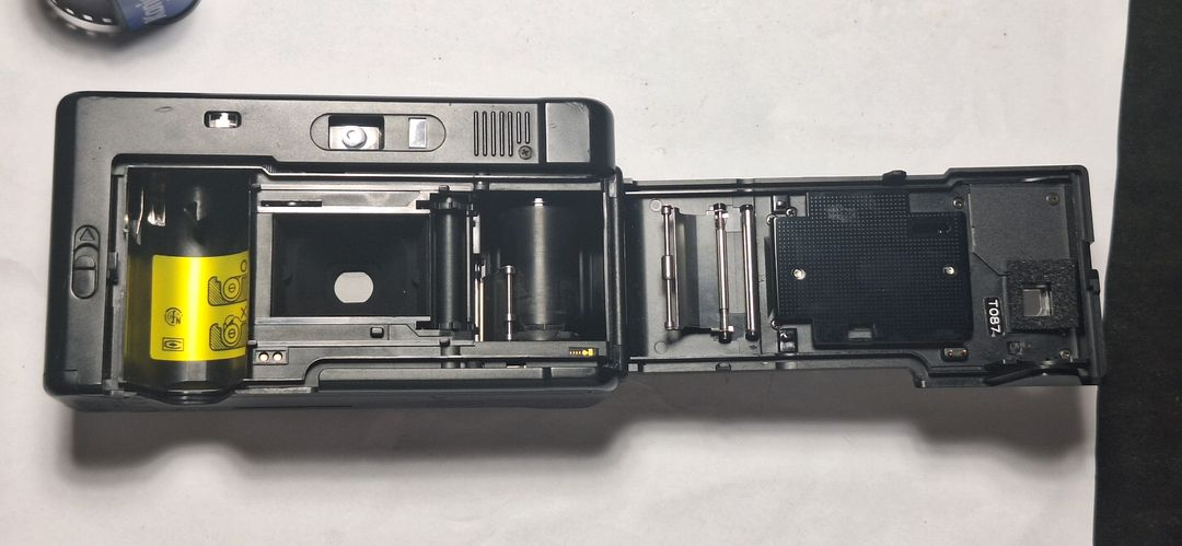 Chinon 치논 Auto GX date 필름카메라/ 빈티지 레트로 로모 앤틱 y2k 일본 감성 필카 촬영 사진 이미지