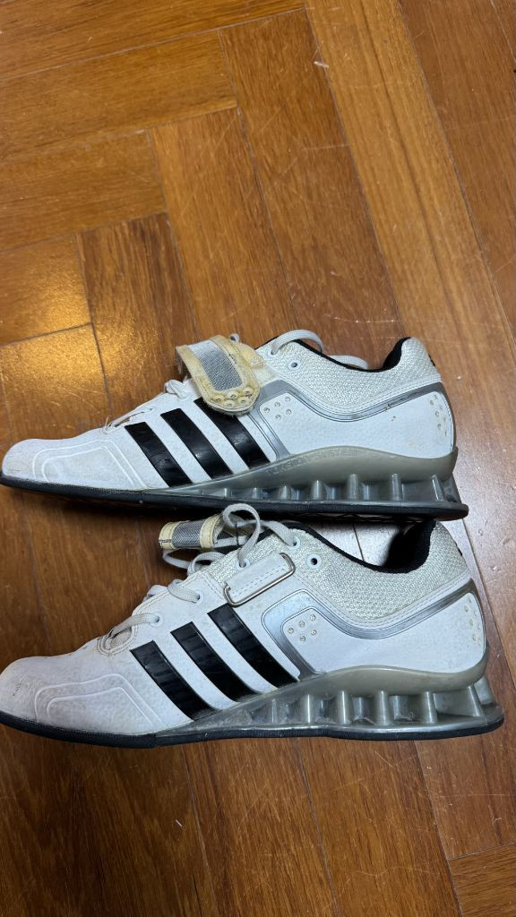 아디파워1 레전드 역도화 팝니다 이미지