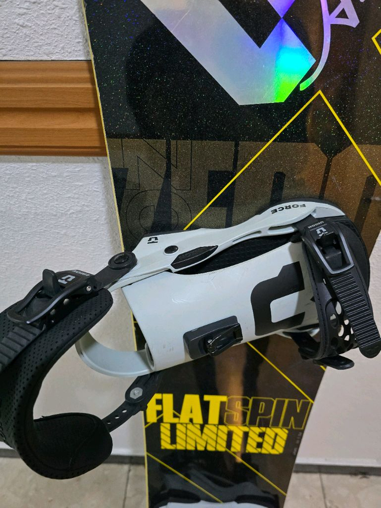 아티스틱011. Artistic 011스노우보드 데크 + 유니온 바인딩 이미지