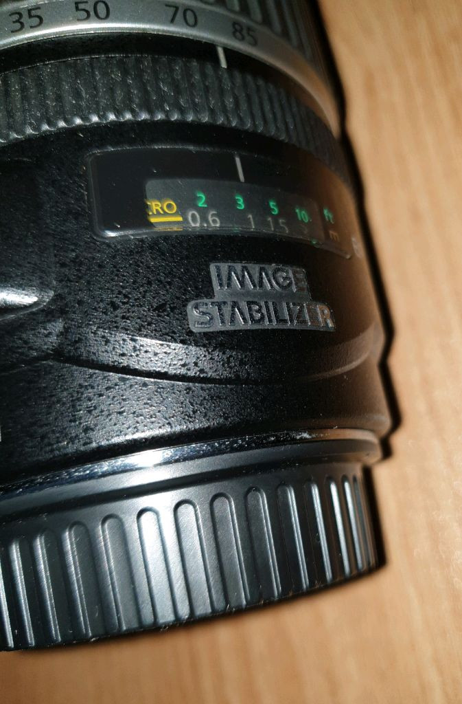 캐논 EF-S 17-85mm f/4-5.6 IS USM 렌즈 이미지