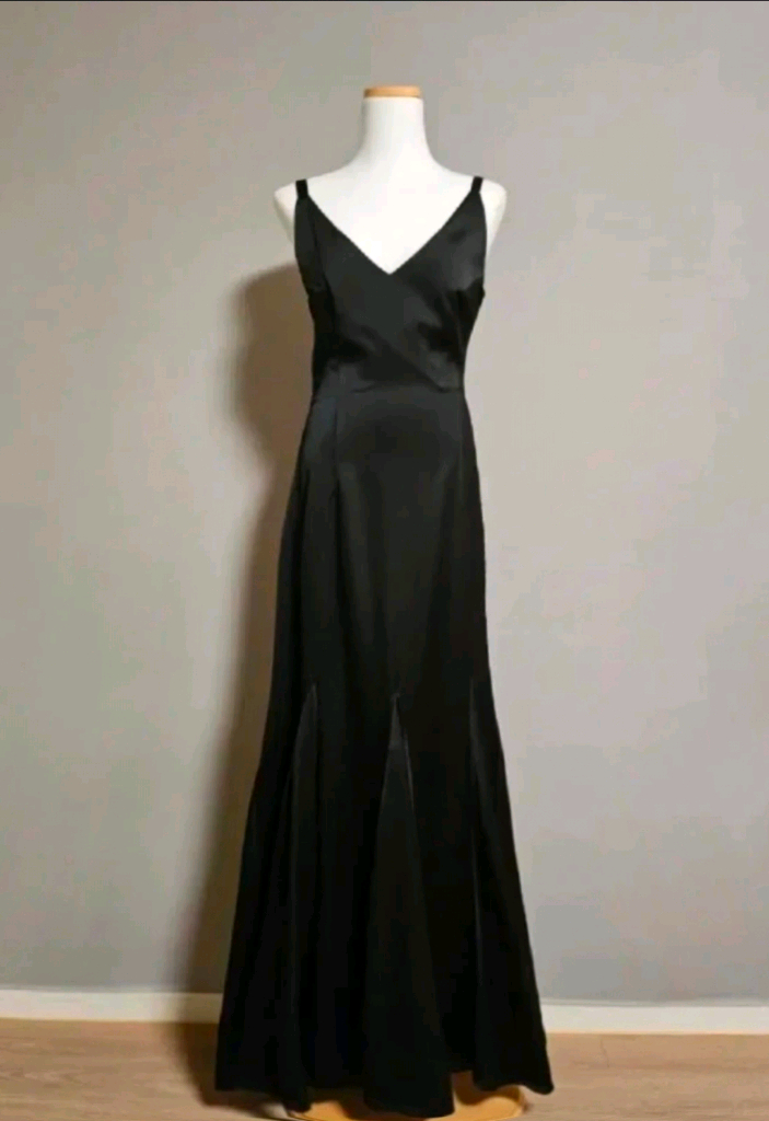 DINT딘트 루델 브이넥 슬리브리스 훌 맥시 원피스 이미지