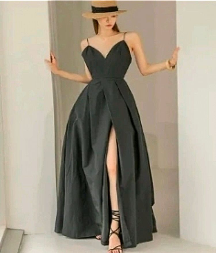 DINT딘트 플린 브이넥슬리브리스볼륨맥시원피스(2컬러) 이미지