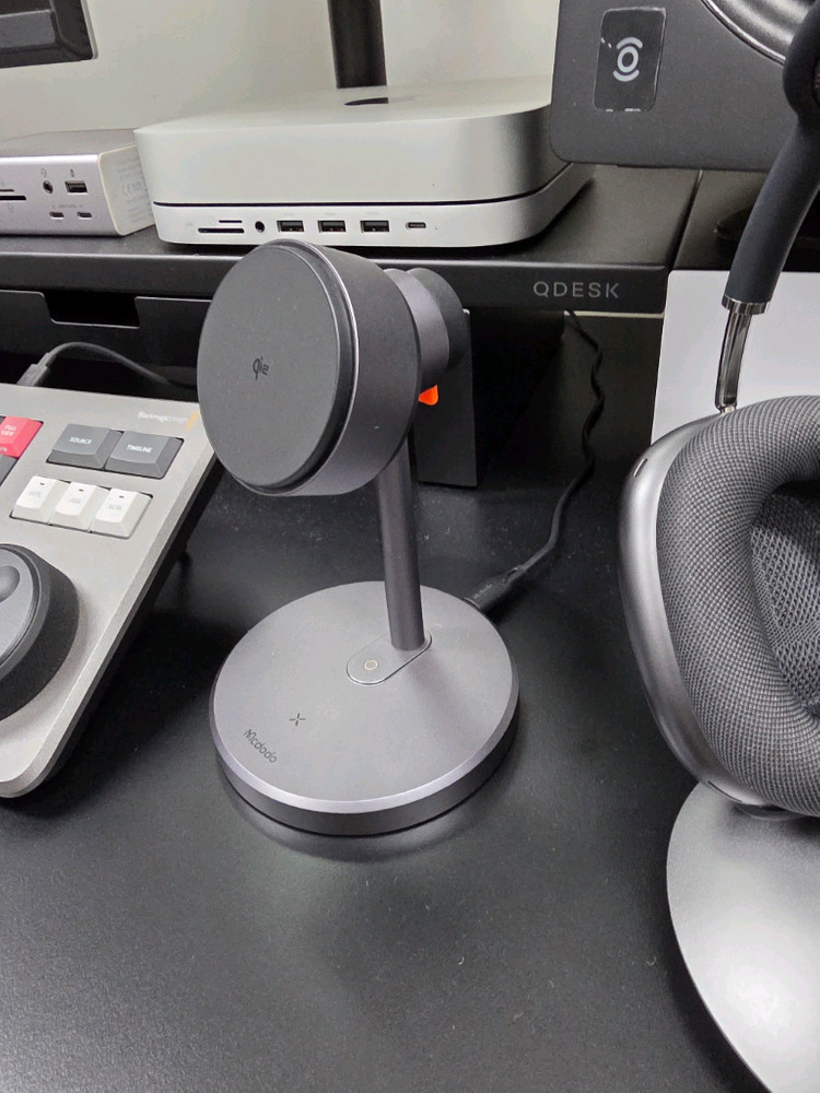 맥도도 Qi2 3in1 맥세이프 무선충전 스탠드 거치대 이미지