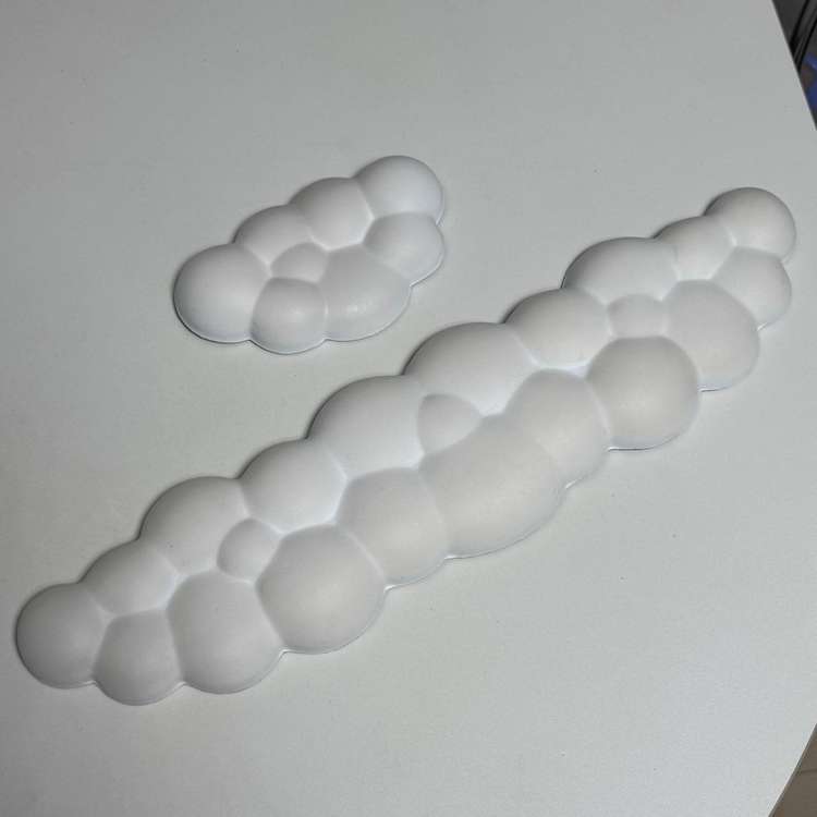 구름 팜레스트 마우스 패드 키보드 손목 받침대 세트 쿠션 보호대 메모리폼 팝니다. 이미지