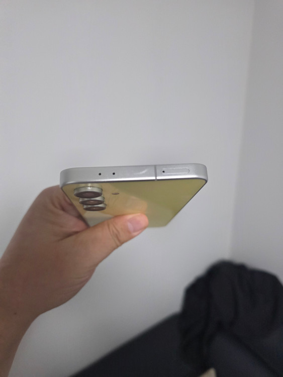 갤럭시 S24FE 엘로우 256기가 SS급 팔아요~ 이미지