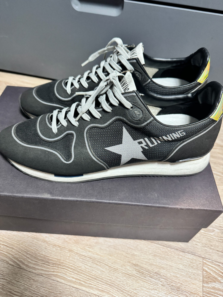 골든구스 런닝화 43사이즈 이미지