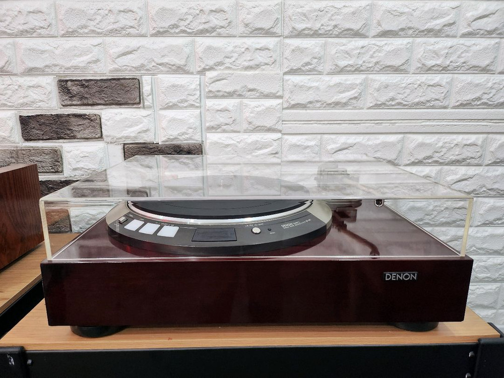데논 반자동 턴테이블 이미지