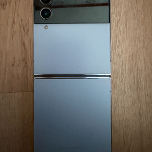 갤럭시 Z플립4 SKT 초A급 판매 / 기능정상 / 케이스 포함 이미지