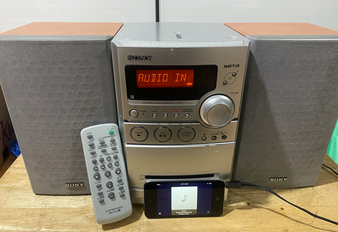 소니 하이파이 오디오 와 스피커셋트 팝니다. CD,라디오,외부입력 3가지 정상 리모컨포함 5313-1824 이미지