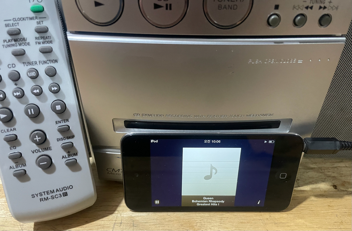 소니 하이파이 오디오 와 스피커셋트 팝니다. CD,라디오,외부입력 3가지 정상 리모컨포함 5313-1824 이미지