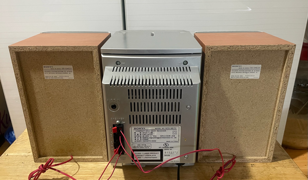 소니 하이파이 오디오 와 스피커셋트 팝니다. CD,라디오,외부입력 3가지 정상 리모컨포함 5313-1824 이미지