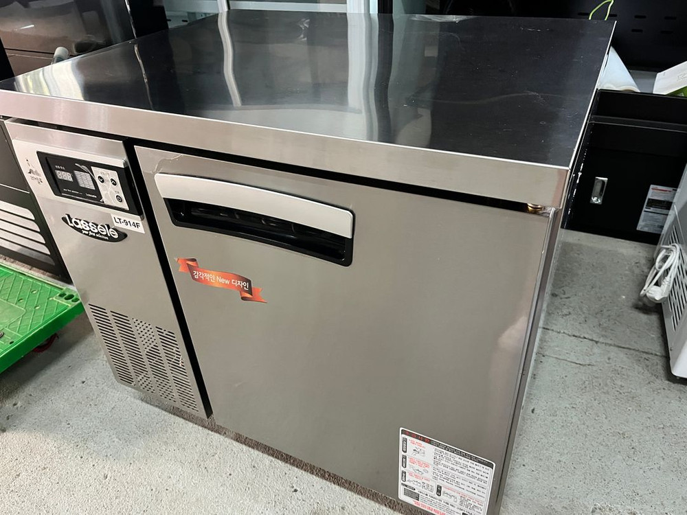 라셀르 테이블냉동고 900 간냉식 올스텐 서브용 보조용 1도어 업소용 카페 lt-914f 이미지