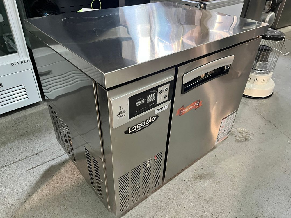 라셀르 테이블냉동고 900 간냉식 올스텐 서브용 보조용 1도어 업소용 카페 lt-914f 이미지