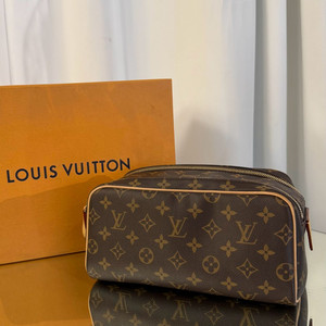 루이비통 모노그램 돕키트 이미지