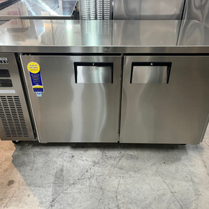 부성 에베레스트 간냉식 테이블냉장냉동고 1500 냉장고 냉동고 업소용 카페 올스텐 이미지