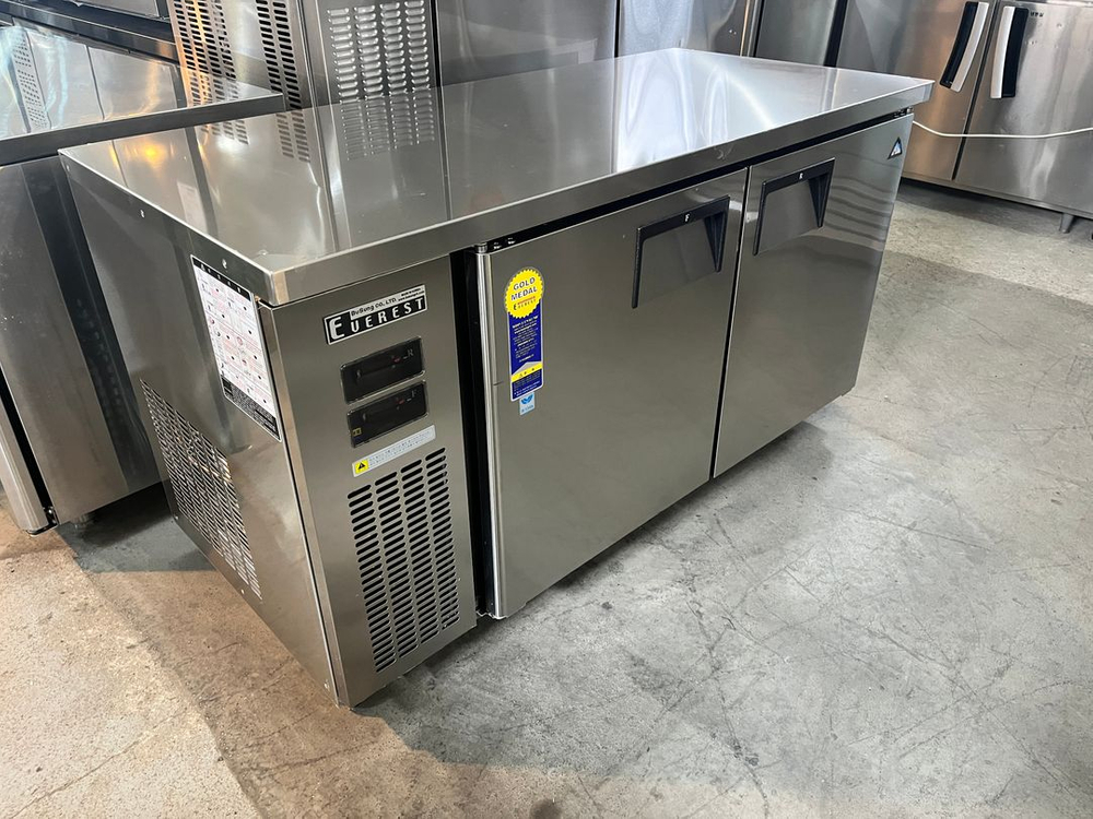 부성 에베레스트 간냉식 테이블냉장냉동고 1500 냉장고 냉동고 업소용 카페 올스텐 이미지