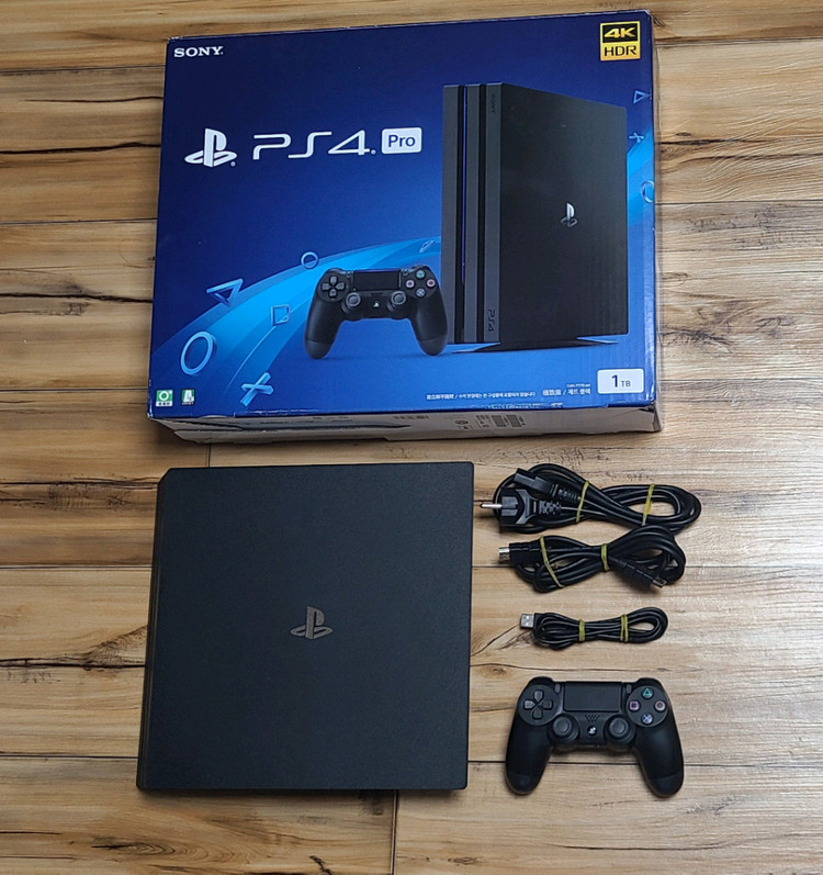 플스4 프로(PS4 Pro)1TB 풀박스+게임CD 11개 판매 이미지