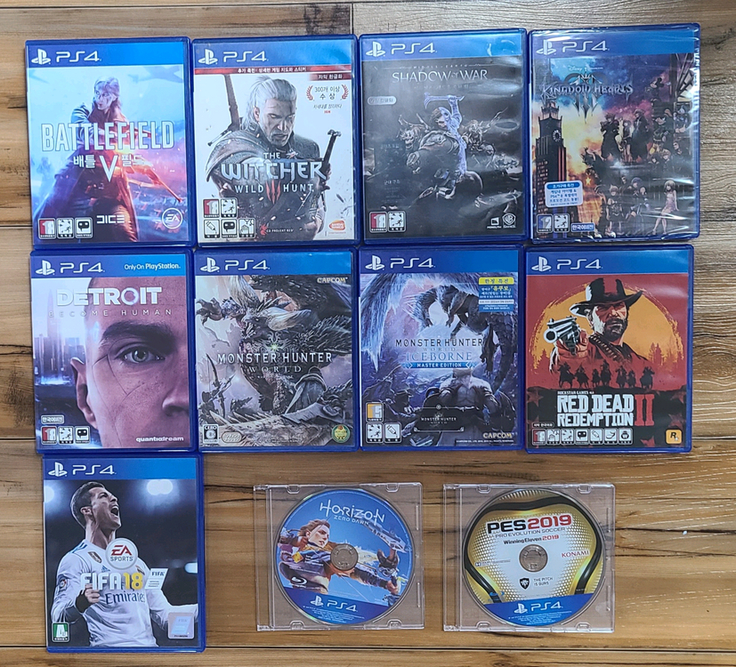 플스4 프로(PS4 Pro)1TB 풀박스+게임CD 11개 판매 이미지