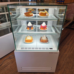 베이커리 카페 소형 냉장고 쇼케이스 이미지