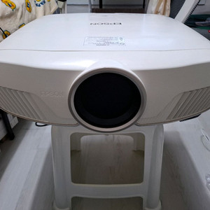 엡손 4K 빔프로젝터 홈시어터 TW8300W 앱손 이미지