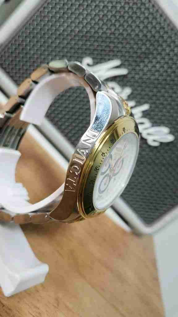 # 인빅타 스위스메이드 스피드웨이 다이버 골드콤비 남성명품시계 급처 이미지