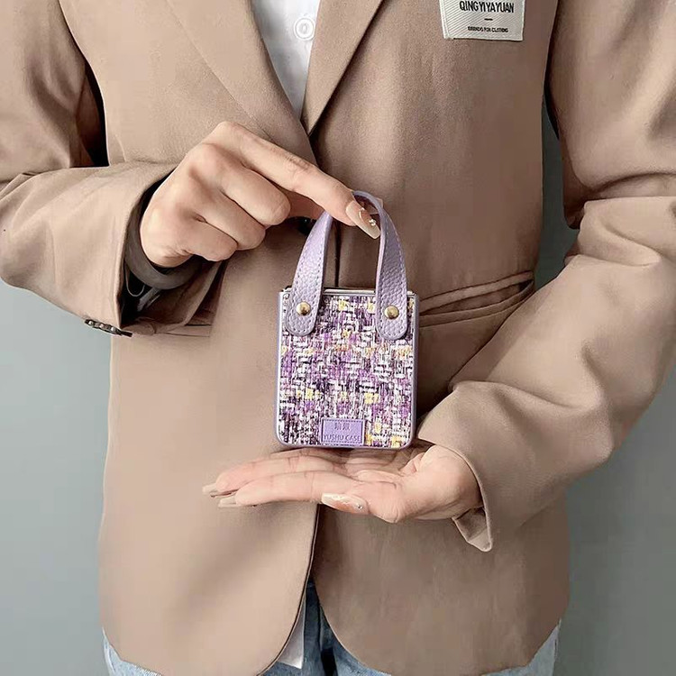 갤럭시 Z플립6 핸드폰 케이스 이미지