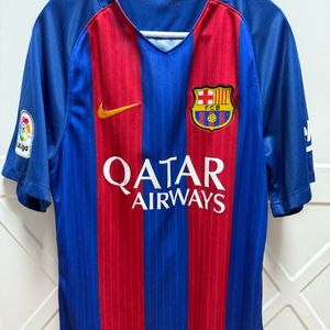 16-17 바르셀로나 메시 유니폼 이미지