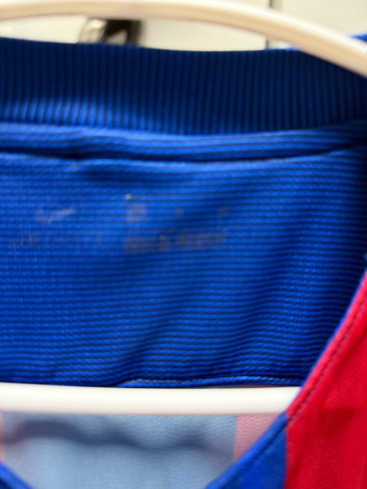 16-17 바르셀로나 메시 유니폼 이미지