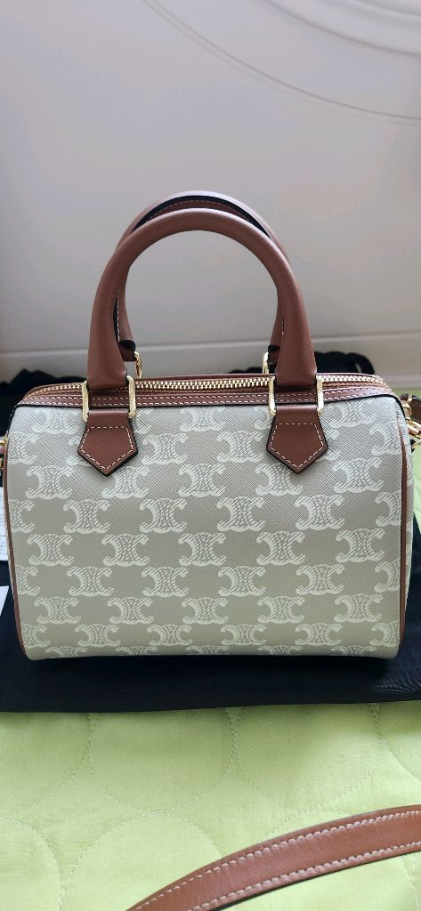 정품 셀린느 보스톤 크로스백 거의 새제품~ 이미지