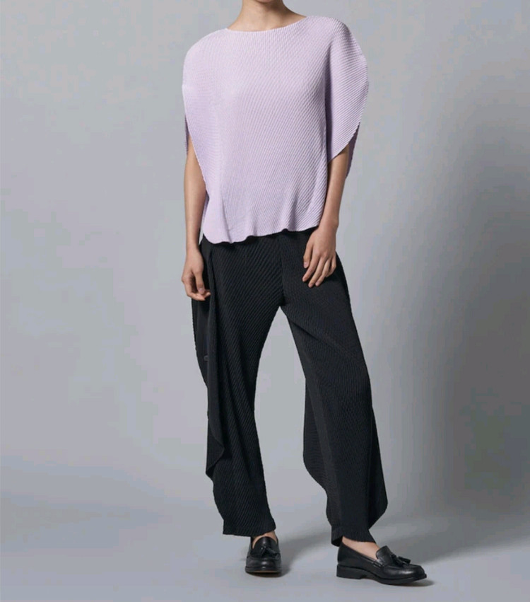 이세이미야케 탑 오비큘러 플리츠 탑 라이트 퍼플 2사이즈 이미지