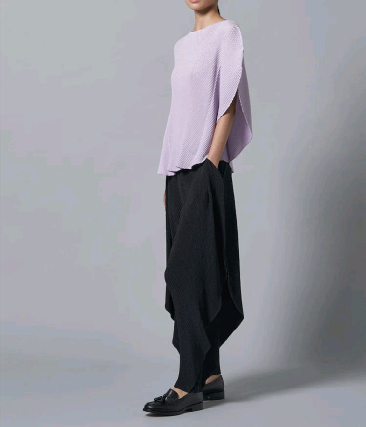 이세이미야케 탑 오비큘러 플리츠 탑 라이트 퍼플 2사이즈 이미지