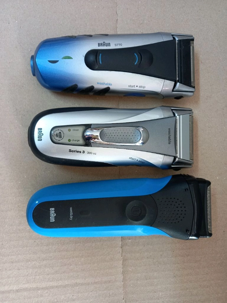 브라운 전기면도기 3개 이미지