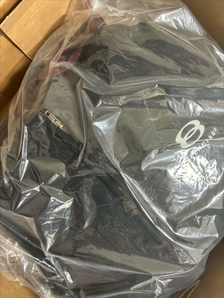 [1] 발렌시아가 유니티 레이어드 오버사이즈 후드자켓 이미지