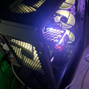 [급처]RTX 3060 Ti , CPU i5 , 게이밍 모니터 2대 ,키보드마우스장패드마이크헤드셋등등 이미지