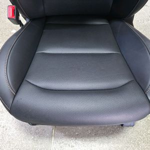 토레스ev 운전석 전동 열선 통풍시트 이미지